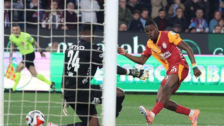 Galatasarayın yıldızı Wilfried Singo kritik anda sahneye çıktı Şık golle ağları sarstı