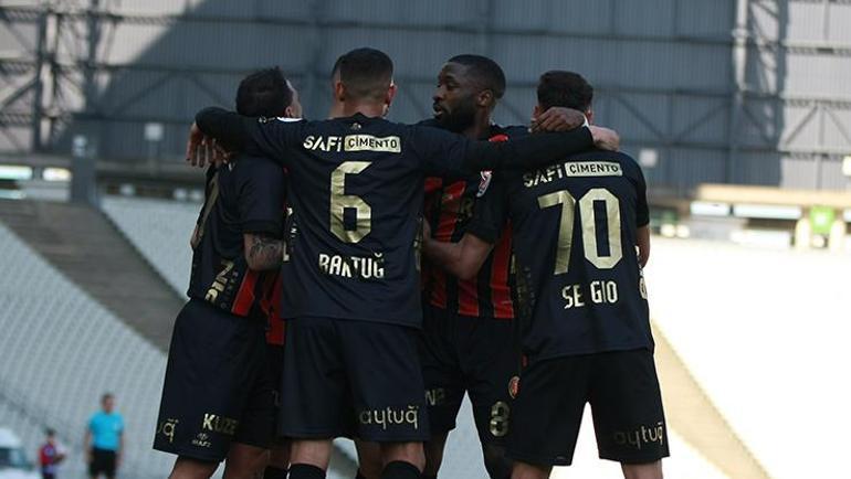 Karagümrük evinde kazandı, umutlarını son haftalara bıraktı