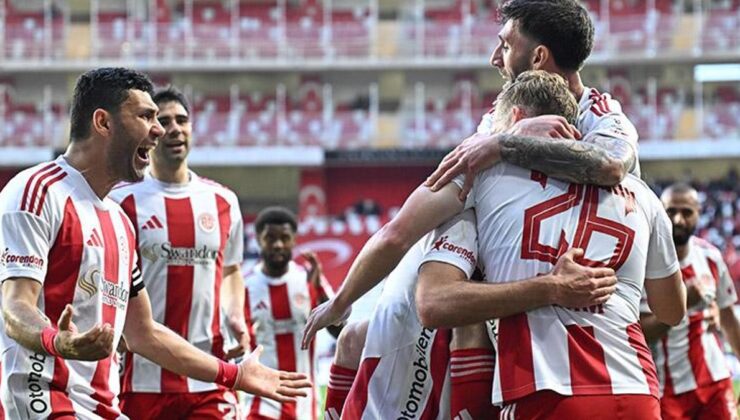 Kritik maçta Antalyaspor ikinci yarıda fişi çekti! Antalyaspor – Eyüpspor maçı sonucu: 3-0