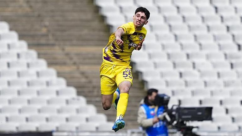 Küme hattında kritik 3 puan Eyüpspor geriden gelip kazandı | Maç sonucu: Fatih Karagümrük 1-2 Eyüpspor