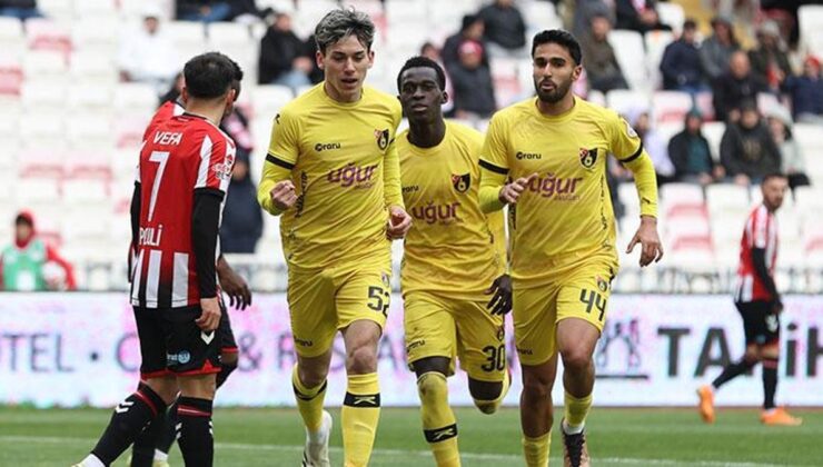(ÖZET) İstanbulspor Sivas’ta 3 puanı 3 golle aldı… Sivasspor – İstanbulspor maç sonucu 1-3