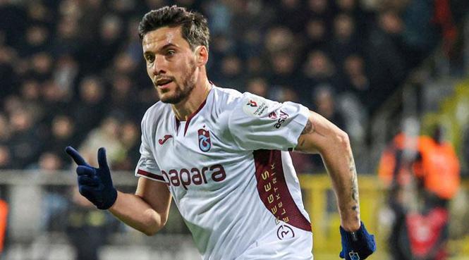 Umut Nayir sürprizi