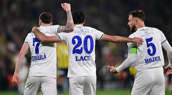 Çaykur Rizespor öne geçti!