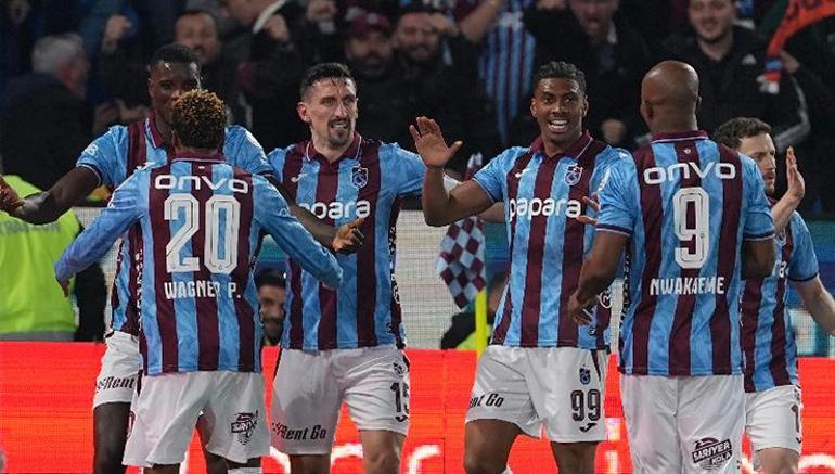 Trabzonspordan tarihi performans Şampiyonluk heyyecanı