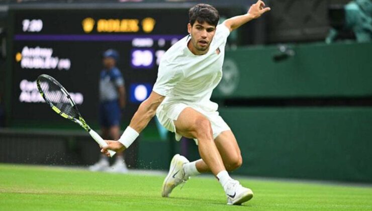 Carlos Alcaraz Wimbledon’u da pas geçti