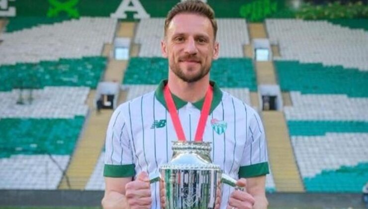 Bursaspor’dan bir imza daha! Anıl Atağ’ın sözleşmesi uzatıldı…