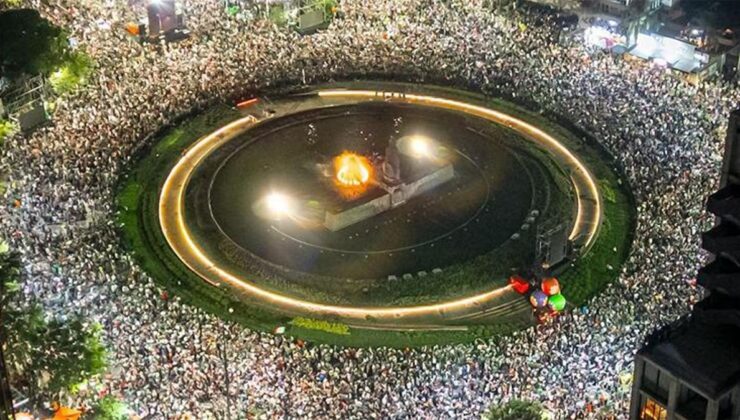 Ev sahibi Meksika’dan 270 bin kişilik konser!