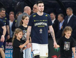 Fenerbahçe Beko’da ayrılık; Nando De Colo basketbolu bıraktı