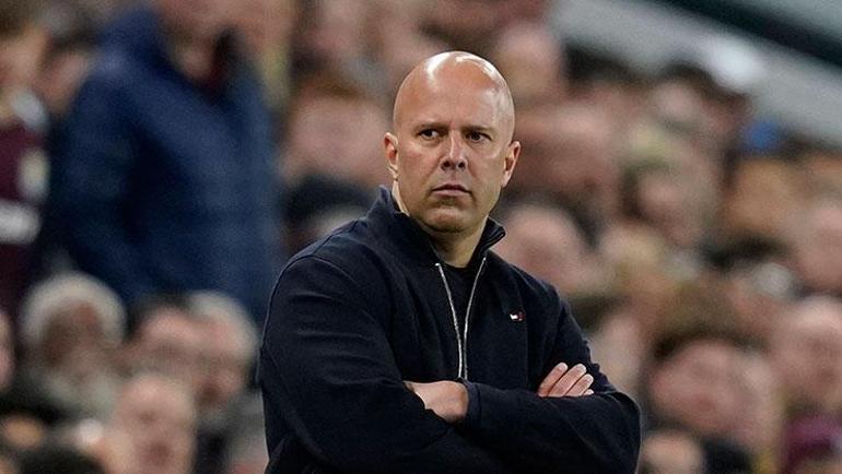Liverpool ile yollarını ayırdı Arne Slot adım adım İtalyan devine