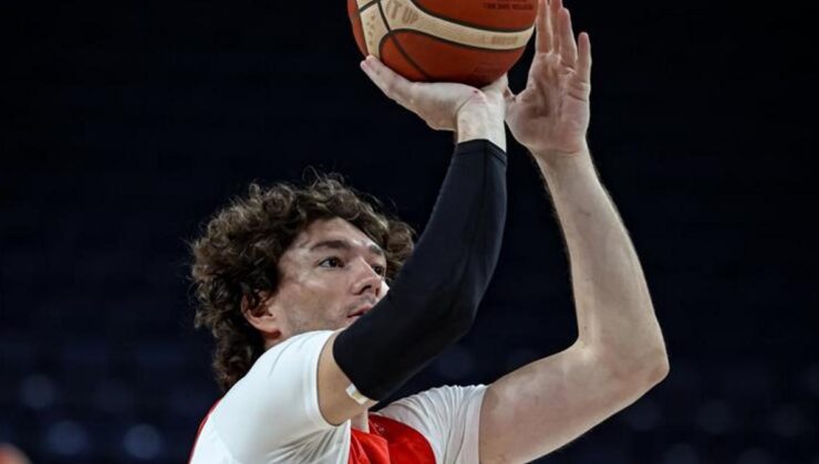 A Milli Basketbol Takımı, İsviçre maçının hazırlıklarını sürdürdü