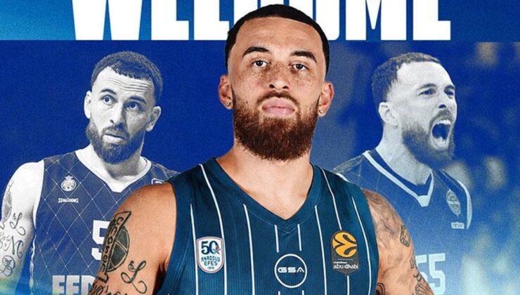 Anadolu Efes, Mike James’i kadrosuna kattı