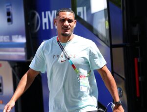 Chelsea'de Lacroix sesleri