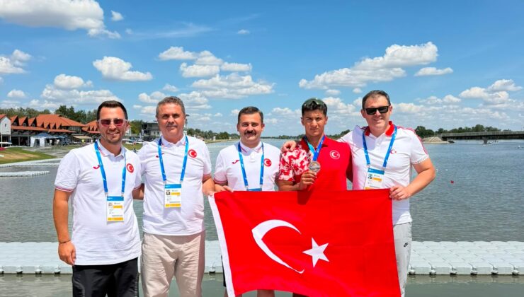 Kanoda bir madalya da Macaristan'dan geldi
