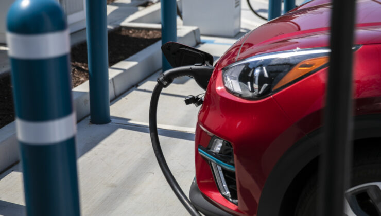 Türkiye yollarındaki elektrikli otomobil sayısı 450 bine yaklaştı