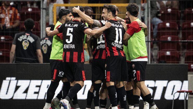 Evindeki ilk Süper Lig maçı seyircisiz