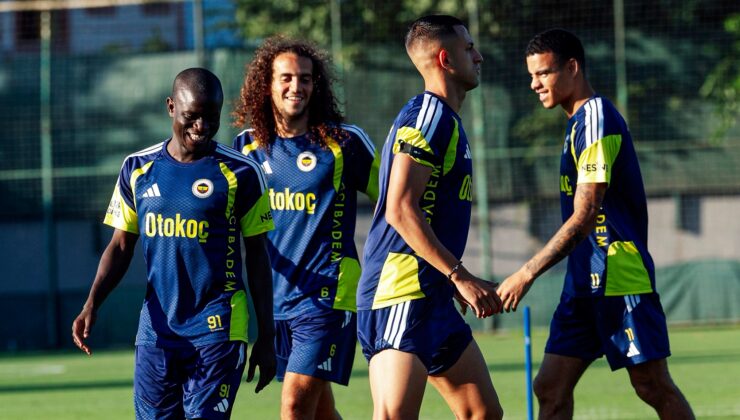Fenerbahçe'de kamp kadrosu açıklandı