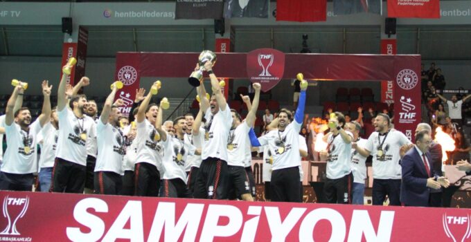 Hentbol Cumhurbaşkanlığı Kupası’nda şampiyon Beşiktaş!