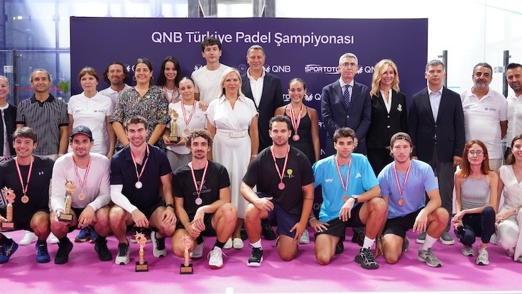 İzmir ekibi Orange Padel, Türkiye şampiyonu oldu