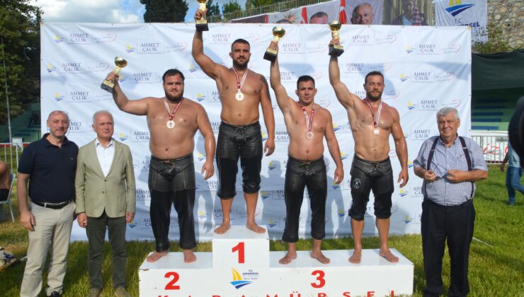 Karamürsel'de başpehlivan Sinan Yıldız