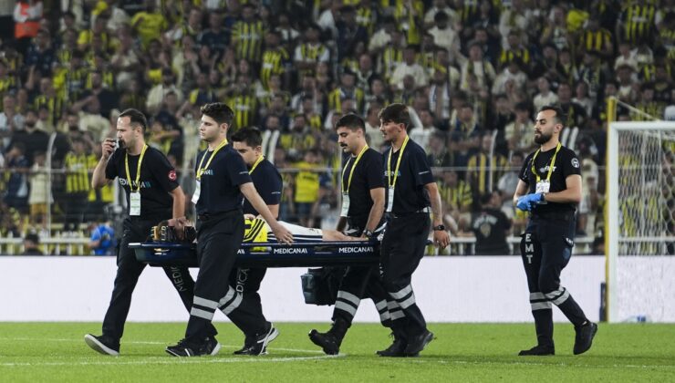 Kerem Aktürkoğlu hastaneye kaldırıldı