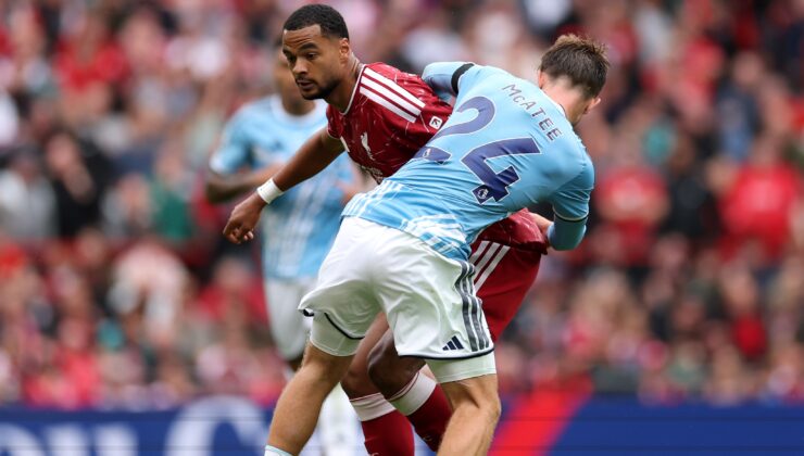 Liverpool 82'de beraberliği kurtardı