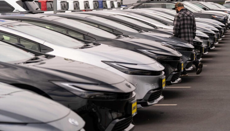 Otomotiv pazarı sert fren yaptı! Satışlar yüzde 25 düştü