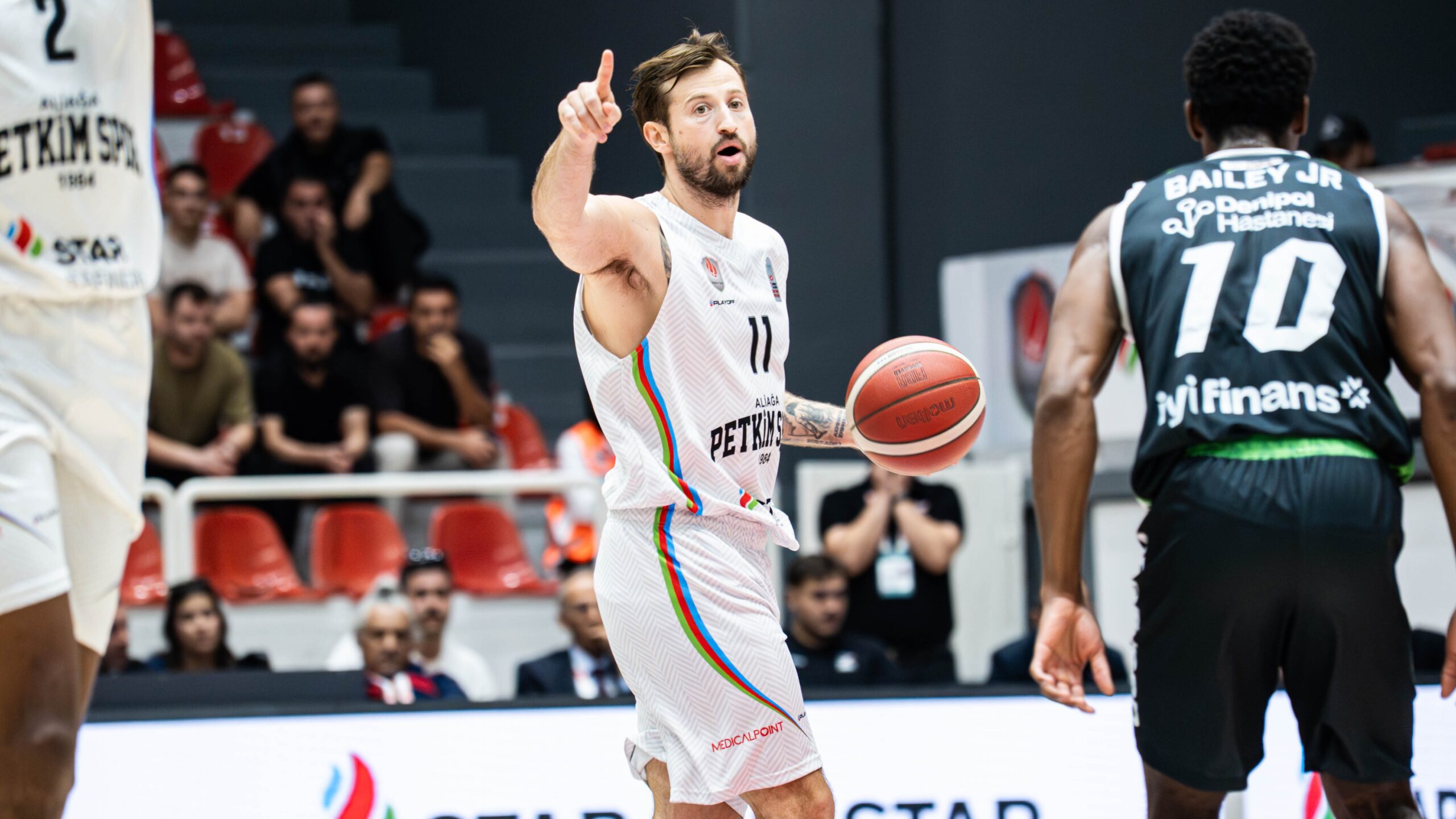 Aliağa Petkimspor evinde kazandı