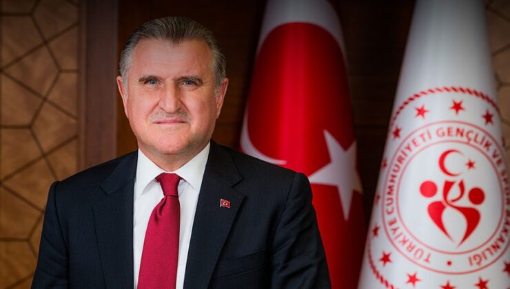 Bakan Bak, vatandaşları spor tesislerine davet etti