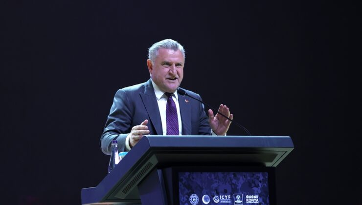Bakan Osman Aşkın Bak, Filistin Gençlik Forumu'nda konuştu