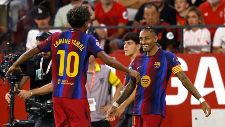 Barça, Raphinha'nın "hat-trick"i  ile 7'de 7 yaptı
