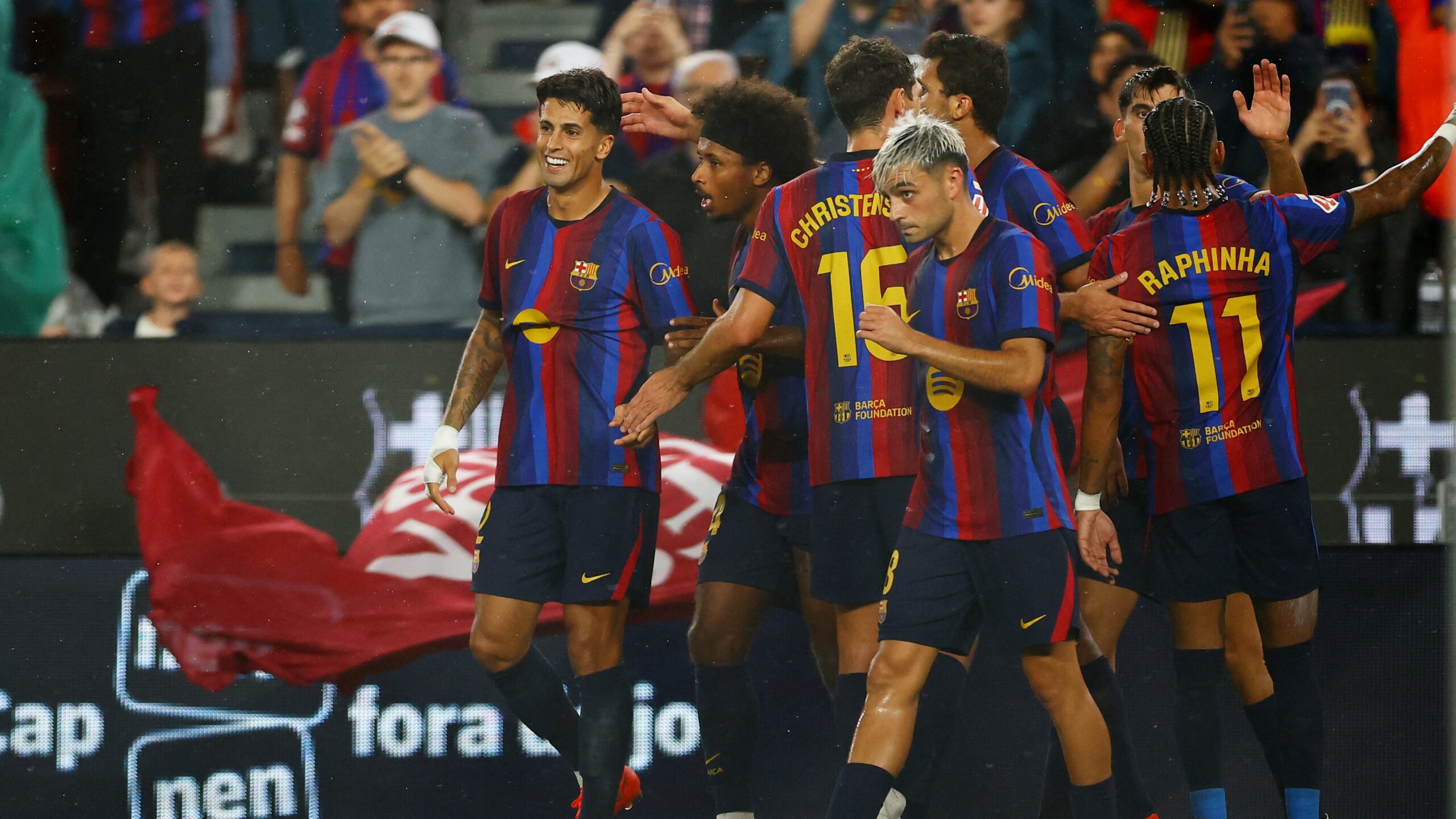 Barcelona, Racing'i "yedi" bitirdi!