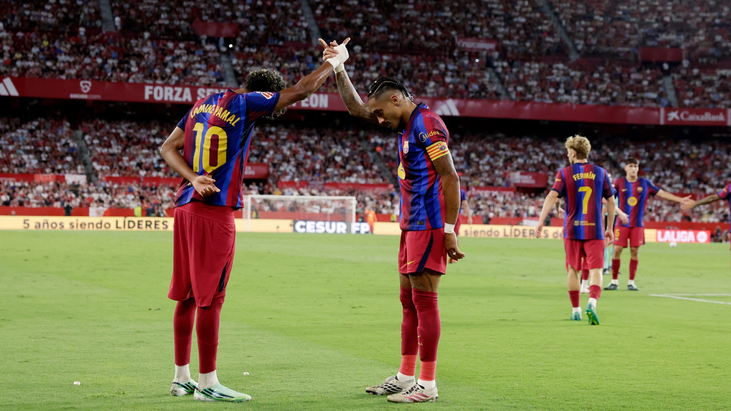 Barcelona'dan görkemli başlangıç