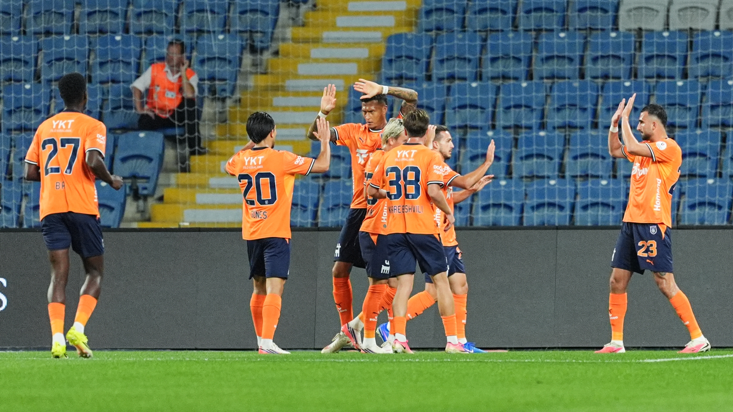 Başakşehir hasret dindirdi