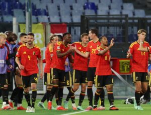 Belçika deplasmanda İtalya'yı geçti