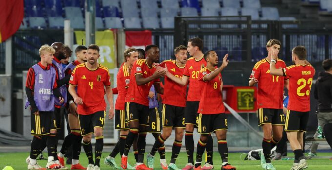 Belçika deplasmanda İtalya'yı geçti