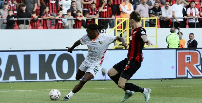 Çorum'a Alanyaspor darbesi