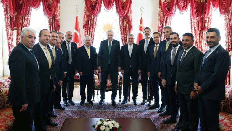 Cumhurbaşkanı Erdoğan, 4 büyüklerin yöneticileriyle görüştü
