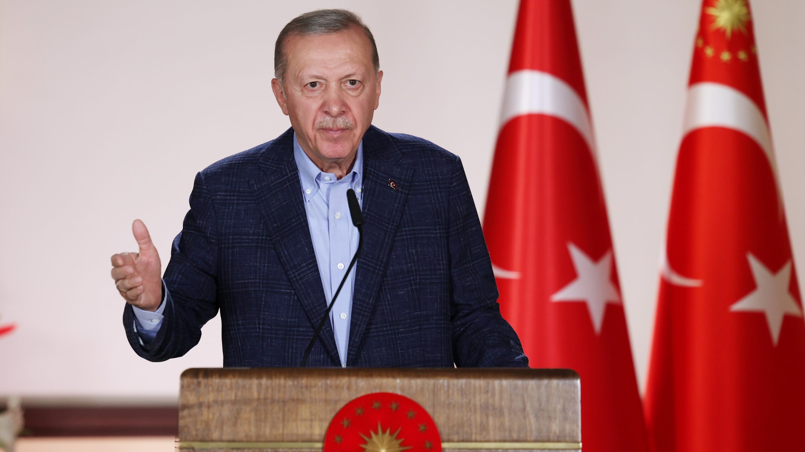 Cumhurbaşkanı Erdoğan, Avrupa şampiyonu milli boksör Hatice Akbaş'ı tebrik etti
