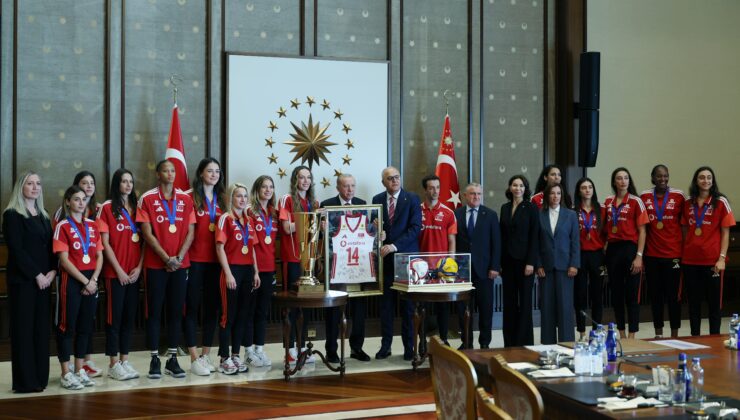 Cumhurbaşkanı Erdoğan, Filenin Sultanları'nı kabul etti