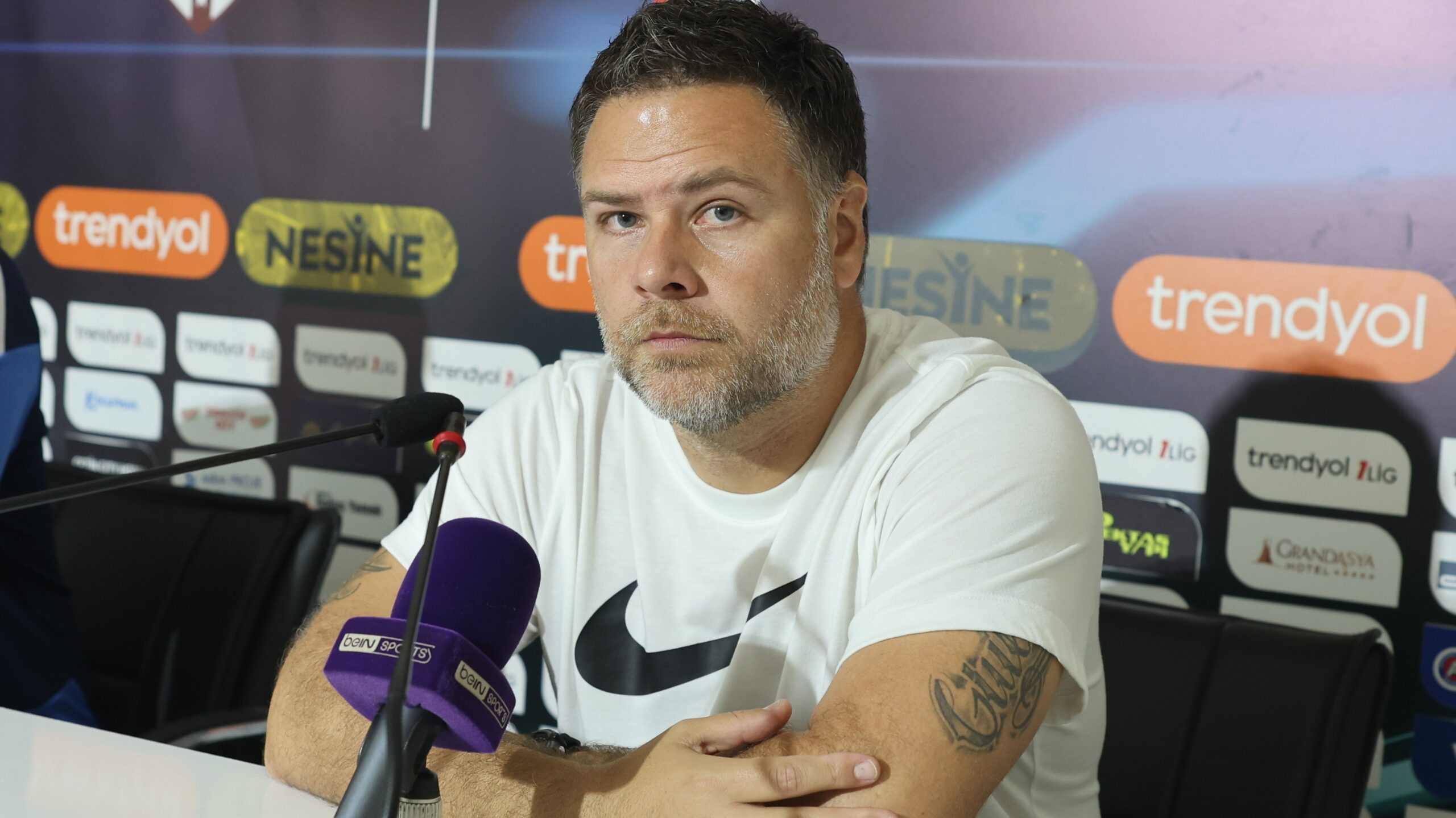 Daniel Farrar dönemi sona erdi