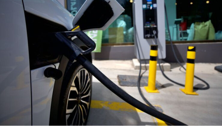 Elektrikli otomobillerde yangın riskine karşı “yetkili servis ve orijinal parça” uyarısı