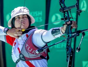 Elif Berra Gökkır'dan bronz madalya
