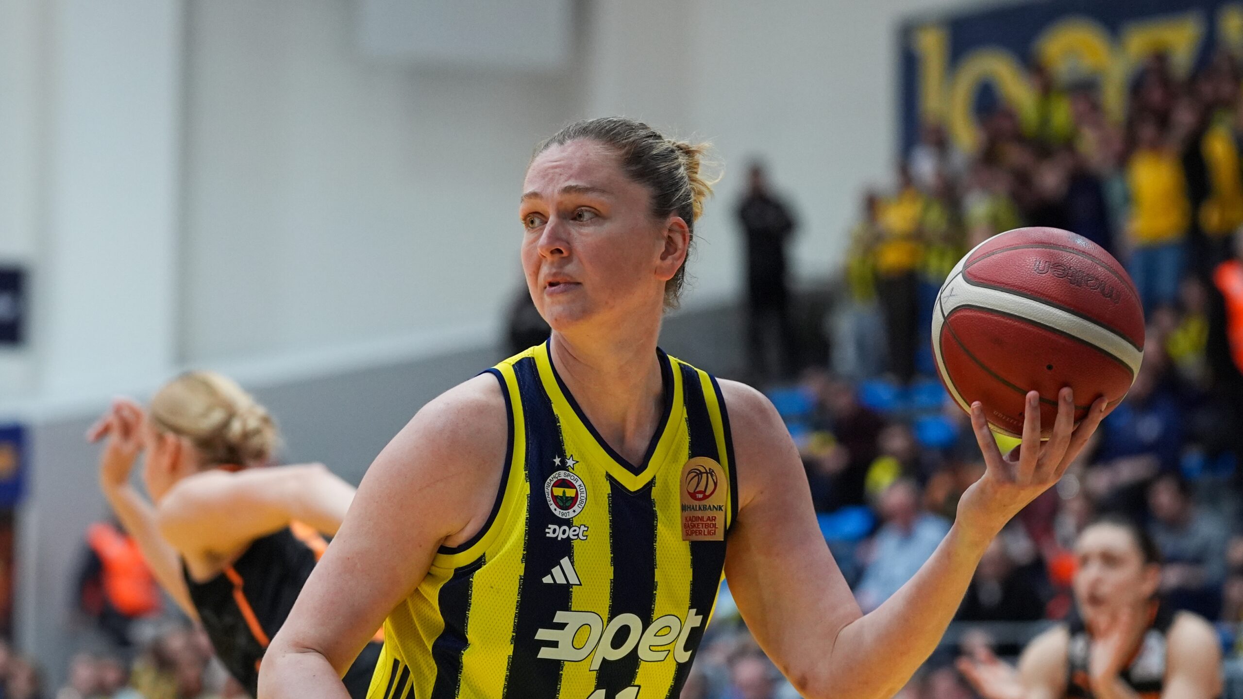 Fenerbahçe'de Emma Meesseman'a yeni sözleşme