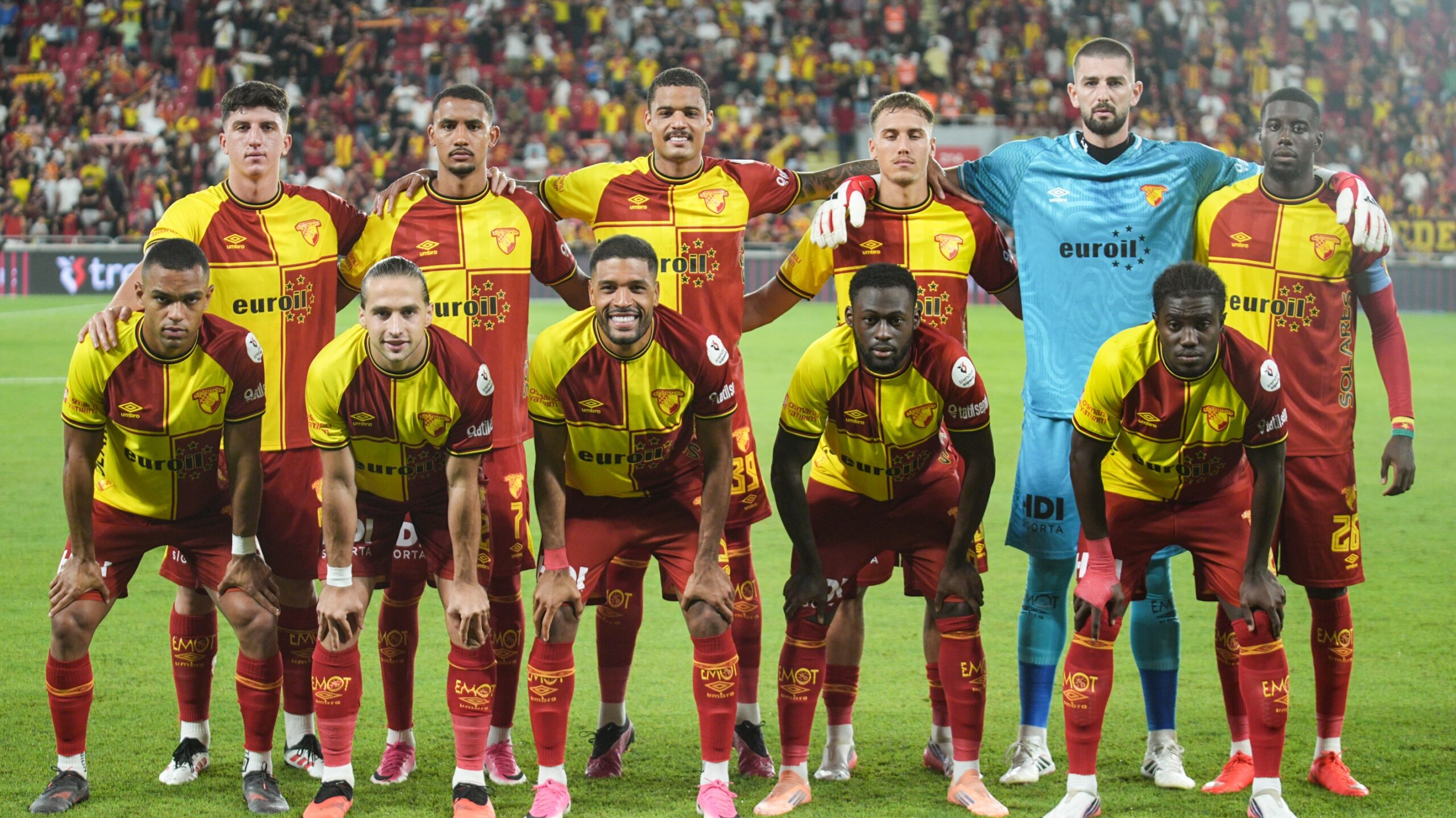 Göztepe'de kan kaybı sürüyor