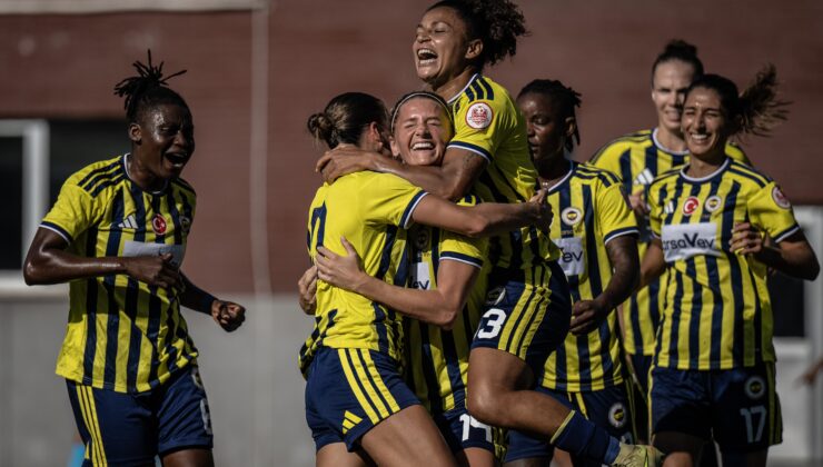 Kadın futbolundaki derbide Fenerbahçe sevindi