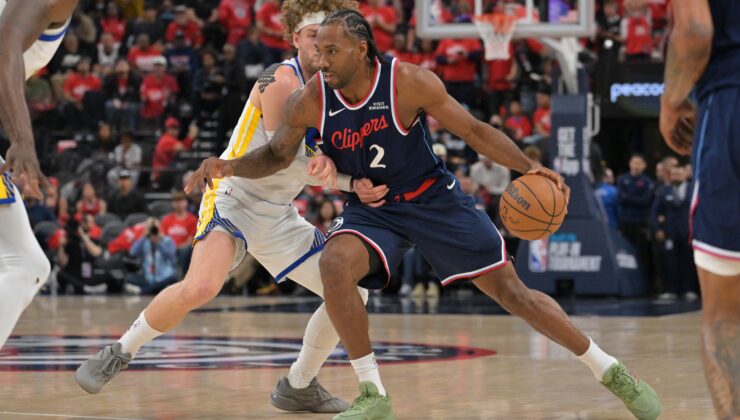 Kawhi Leonard, Toronto Raptors'a döndü