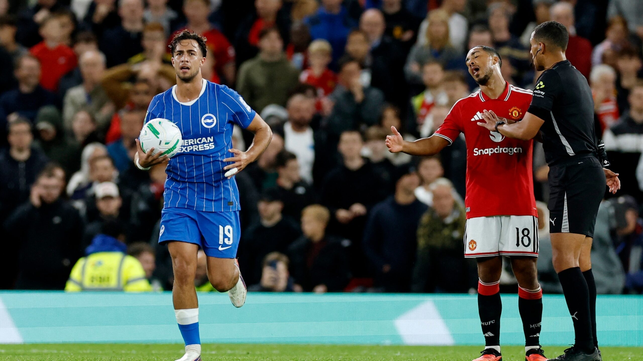 Lig Kupası'nda Brighton'dan tarihi dönüş