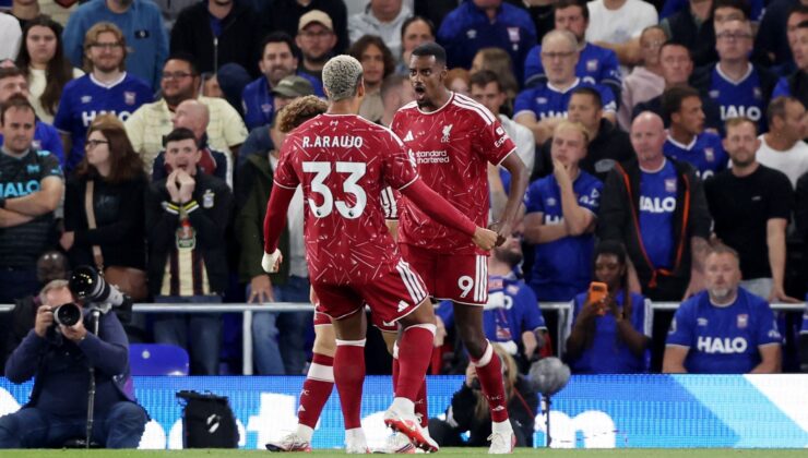 Liverpool ilk galibiyetini aldı