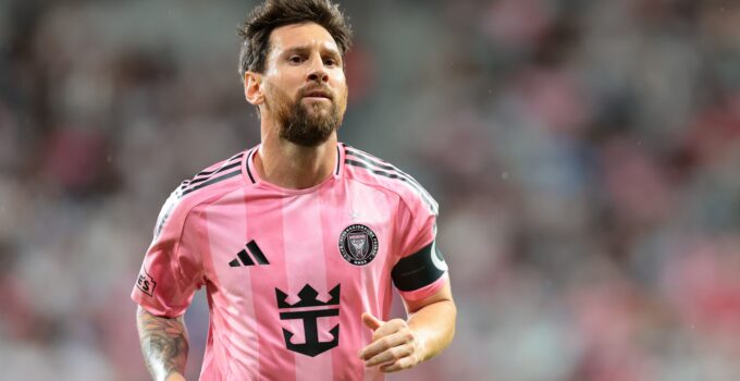 Messi gözünü yeni bir rekora dikti