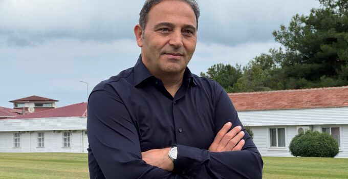 "Trabzonspor maçında tam kadro olmayı bekliyoruz"